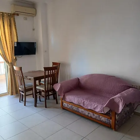 Urania 3 * ساراندا