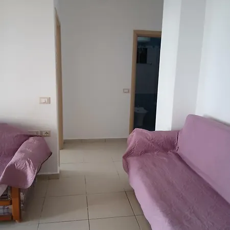 Urania 3 ساراندا